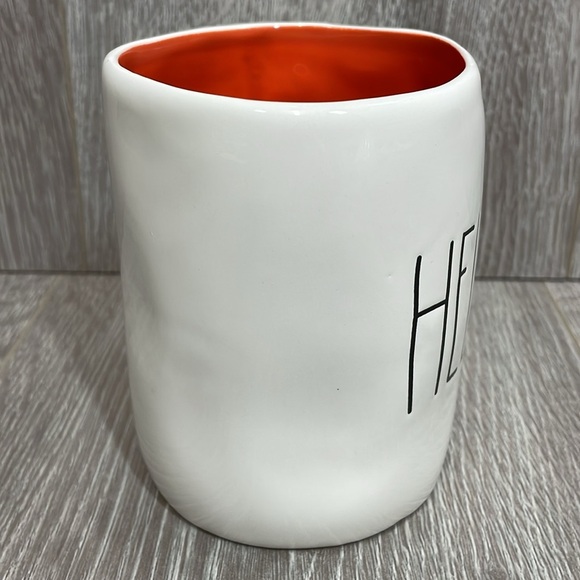 NWOT Rae Dunn “HELLO” Ceramic Coffee Tea Mug - Picture 2 of 6